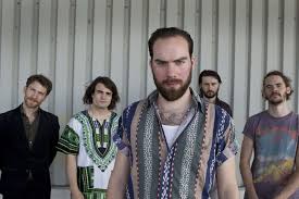 Bald wächst die band über reinen holländischen geheimtippstatus hinaus. De Staat Deze Tijd Is Heel Pijnlijk En Funest Voor De Sector Show Ad Nl