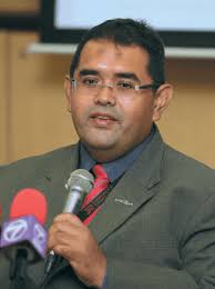 Lembaga tabung haji (th) group md and ceo datuk seri zukri samat (picture) could be on his way out due to health reasons, three sources confirmed to zukri's early departure has been speculated amid concerns about his health. Another Brick In The Wall Th S Zukri Samat Asked To Resign