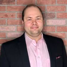 After two months of downtime due to layoffs, I'm thrilled to share that  I've joined Vizergy Digital Marketing as Senior Director of Corporate  Marketing!