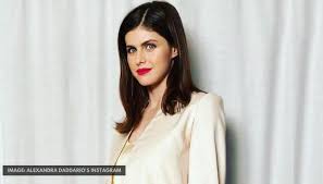 July 30, 2021 by emma. Alexandra Daddario Leaves Fans Jealous Heartbroken As She Confirms Dating Andrew Form
