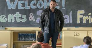 Dave bautista (guardians of the galaxy) has signed on to star in the second season fo see for apple tv+, according to the second season of see may debut before the end of 2020, but there's nothing. Dave Bautista Film Rezensionen De