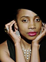 Home — Simone Moore