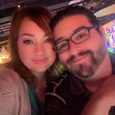 Hi everyone, I'm looking for recommendations for a divorce attorney and  would really appreciate your help. I'm a woman in my mid-twenties  navigating what I hope will be a smooth and uncontested