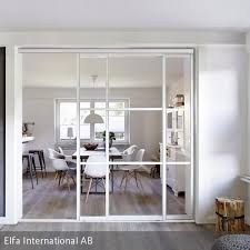 Heller Wohnbereich Mit Glasschiebetur Glastur Wohnzimmer Raumteiler Wohnen