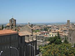 Secondo la leggenda la fondazione di viterbo è merito di ercole, al quale sarebbe stato dedicato il tempio che sorgeva sul colle dove. Cosa Vedere A Viterbo Dove Si Trova Guida Alla Visita Della Citta