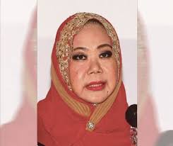 Bekas ketua setiausaha kementerian pendidikan, tan sri dr madinah mohamad dilantik sebagai ketua audit negara yang baharu untuk tempoh dua tahun mulai 23 februari ini, demikian umum ketua setiausaha negara tan dr dr ali hamsa. Dr Madinah Dilantik Ketua Audit Negara