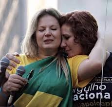 Carla zambelli 10/05/2021 zambelli escancara a preguiça de deputado psolista: Brasil Limpeza Carla Zambelli Versus Joice Hasselmann As Musas Da Direita Lavam A Roupa Suja Em Publico
