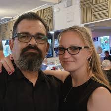 Looking for a house sitter to watch 2 dogs