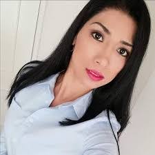 Leslie Tello's Instagram, Twitter & Facebook