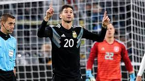 Lucas alario fue citado a la selección argentina para los próximos amistosos ante chile y méxico, que se disputarán el 5 y el 9 de septiembre, respectivamente, en estados unidos. El Mejor Momento De Alario En Alemania Balon Latino