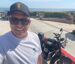 Restoring a 2016 Triumph T100 Bonnie