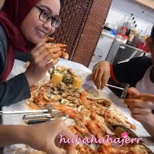 Located between subang jaya and klang, no one really knows about the town unless they travel to or from klang. Shell Out Di My Story Cafe Kota Kemuning Kelmarin Blog Santai Santai Jerr