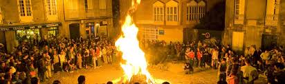 Yo me vuelvo a preguntar si esto va algún lugar y sigo sin respuesta. Noche De San Juan 23 Junio Fiestas Y Tradiciones Web Oficial De Turismo De Santiago De Compostela Y Sus Alrededores