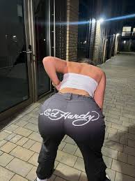 Amber jenkinson🍑 @amberjenkinson1 - Twitter Profile | Sotwe