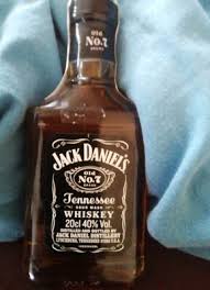 How many ml in a pint of jack daniels. Jack Daniel S 20 Cl