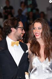 Thomas hollande et emilie broussouloux. Thomas Hollande Et Sa Compagne Emilie Broussouloux Montee Des Marches Du Film You Were Never Really Here Lors Du 70eme Festival International Du Film De Canne Purepeople