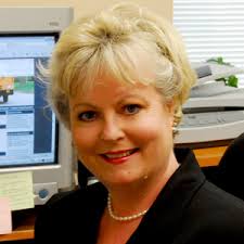 Lana Stuart's Instagram, Twitter & Facebook