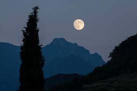 Today moonrise at 0451pm, moonset at 0344am What Is A Supermoon When To See Supermoons In 2021 The Old Farmer S Almanac