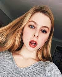 Lila Mathis's Instagram, Twitter & Facebook