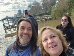 Erica Rojas Perez Gracias a Erika,Claudio y familia por confiar en  nosotros. Cabanas_rg Leda las gracias. Y recuerden tenemos lindas cabañas  para días de descanso y celebraciones. Dudas y consultas al  WhatsApp+56920557477