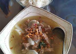 Cara Mengolah Soto Bandung Sederhana Pasti Berhasil Legit Resep Us Resep Di 2021 Resep Lobak Rebusan Daging