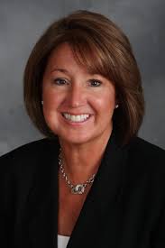 Laurie Knutson's Instagram, Twitter & Facebook