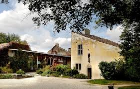 Предлагаме да резервирате hotel maison de jeanne, използвайки нашия уебсайт. In The Footsteps Of Joan Of Arc