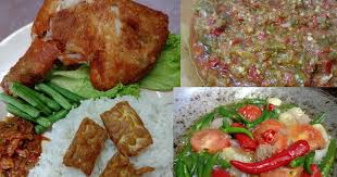 Ayam penyet termasuk kedalam daftar menu. Nasi Ayam Penyet Viral Ini Cecah 35k Share Ini Resipinya Patutlah Ramai Suka Keluarga