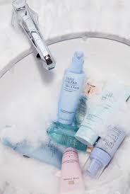 Estée Lauder Perfectly Clean Triple Action Cleanser Toner Makeup Remover Beautifulskin Requires The Right Cleanser Makeup Removing Cleanser Cleanser And Toner Estee