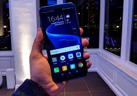 Huawei honor v10 vs huawei mate 10. Honor View 10 Review