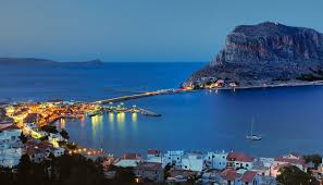 Ένας προορισμός γεμάτος ιστορία & πολιτισμό η εξαιρετική αρχιτεκτονική, η πλούσια πολιτιστική κληρονομιά, η φυσική. Aigio Ta3idi Sthn Polh Twn Kymatwn The Delifair Gr Blog