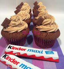 Cupcakes Aux Kinder Maxi Pour 8 Recette Dessert Recette Cupcake Gateau Kinder Maxi