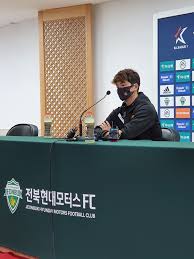가수 김건모의 성폭행 의혹을 최초 폭로한 강용석 변호사가 최근 '김건모 사건' 언급을 자제하고 있는 이유를 공개했다. N5icasw1rgeaqm
