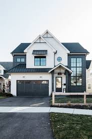 Black And White Modern Farmhouse Exterior In 2020 Modern Farmhouse Exterior Modern House Exterior House Exterior