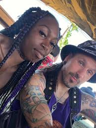 Join in and come check out the vibe! N3RD4KING