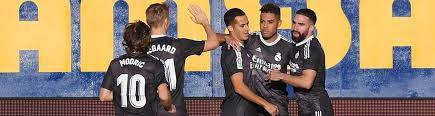 The match is a part of the laliga. 1 1 Real Holt Gegen Villarreal Einen Punkt Real Madrid Cf