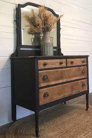 15 Beautiful Antiqued Dressers Painted Furniture Ideas Refurbished Furniture Redo Furniture Upcycled Furniture