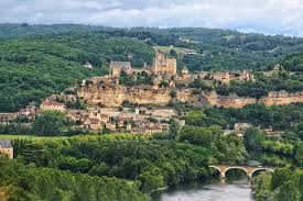 « prendre le temps de se laisser le temps ». France S Dordogne River Valley