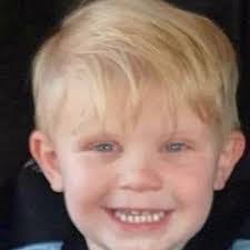 Rosanne Gilmore's Instagram, Twitter & Facebook