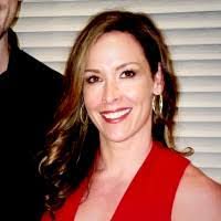 Mara Croce's Instagram, Twitter & Facebook