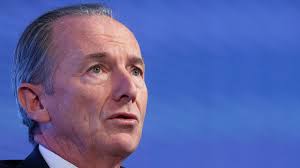 Boomerang CEOs are returning. Here's why it's a risky strategy