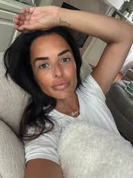 Betsy P (@itsbetsy_bitch) • Instagram photos and videos