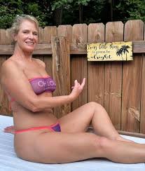 Mature Model Lexie Kane - OnlyFans Topless Moments