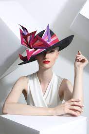 Philip Treacy Transforms Hats Into Jaw Dropping Pieces Philip Treacy Hats Philip Treacy Race Day Hats