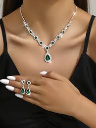 lab created diamonds