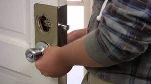 How To Replace An Exterior Door Knob & Lock : Door Installation &  Maintenance - Youtube