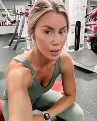 Allyson Rowe's Instagram, Twitter & Facebook