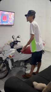 Kel cantando a de matuê