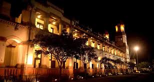 Gedung ini memiliki banyak pintu, karena itu dijuluki lawang sewu alias pintu seribu. Lawang Sewu Ikon Semarang Yang Tak Lagi Mistis