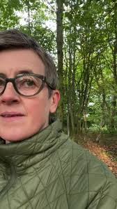 Introducing the story of the mighty old Sabal palm of @rbgedinburgh to the  tree posse in Pathhead woods. Tomorrow I’ll share a one act telling of its  fascinating and (I hope) moving/thought-provoking ...